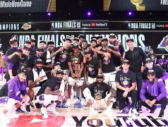 九游社区-关于赛后阿森纳调整名单以备NBA总决赛；篮板制胜环节打磨；压力陡增；控场能力受关注的信息