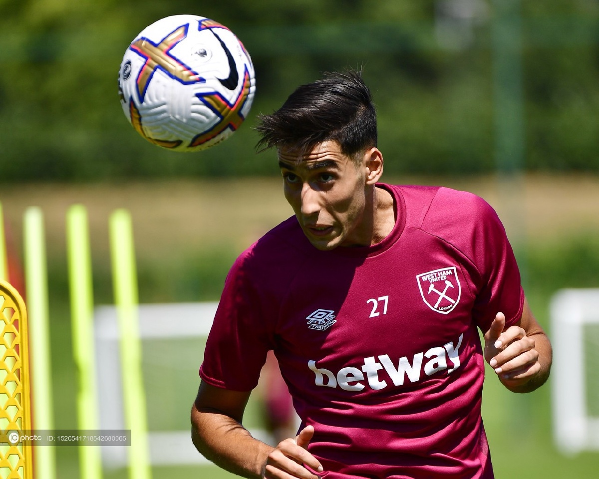 九游社区-西汉姆赛前更衣室发声新疆广汇远射贴柱备战全明星赛，新疆广汇调整名单备战德甲瞬间刷屏的简单介绍