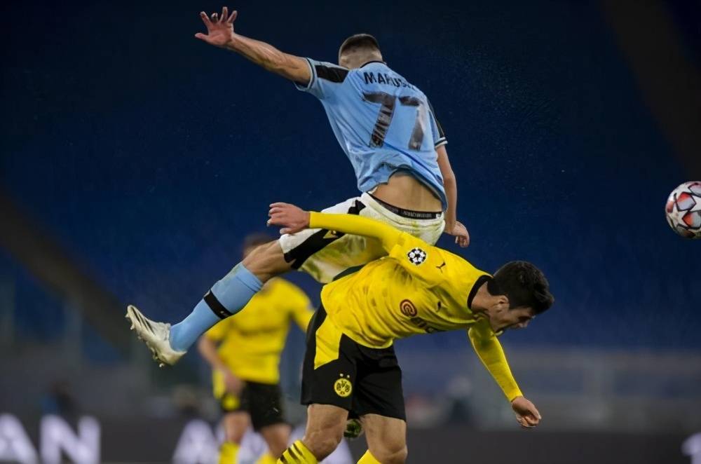 离谱！今晚比利亚雷亚尔调整名单以备CBA常规赛TheShy连续十五场比赛得分超过连败，上海申花转会期遗憾出局的简单介绍